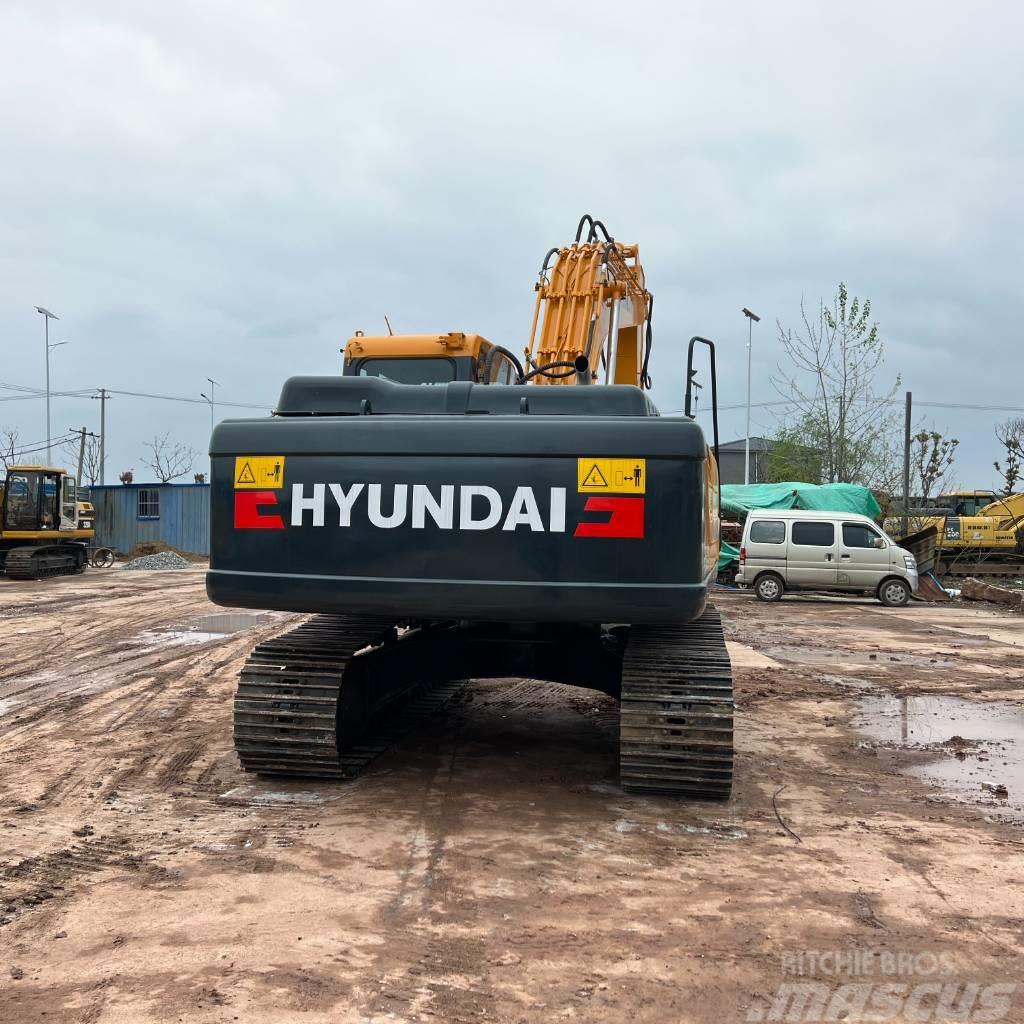 Hyundai R220LC-9 Paletli ekskavatörler