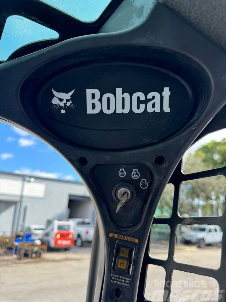 Bobcat T 740 Skid steer loderler
