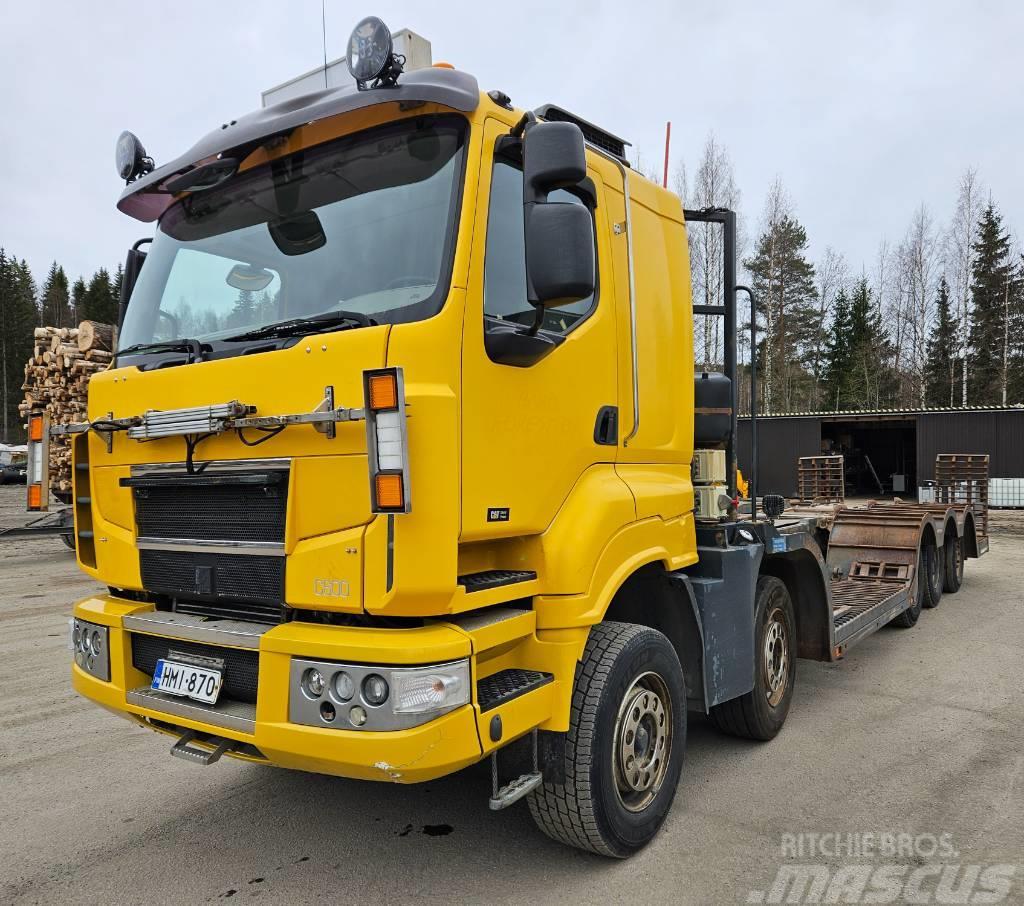 Sisu C600 10x4 Metsäkoneenkuljetusauto Orman makinesi taşıma kamyonları