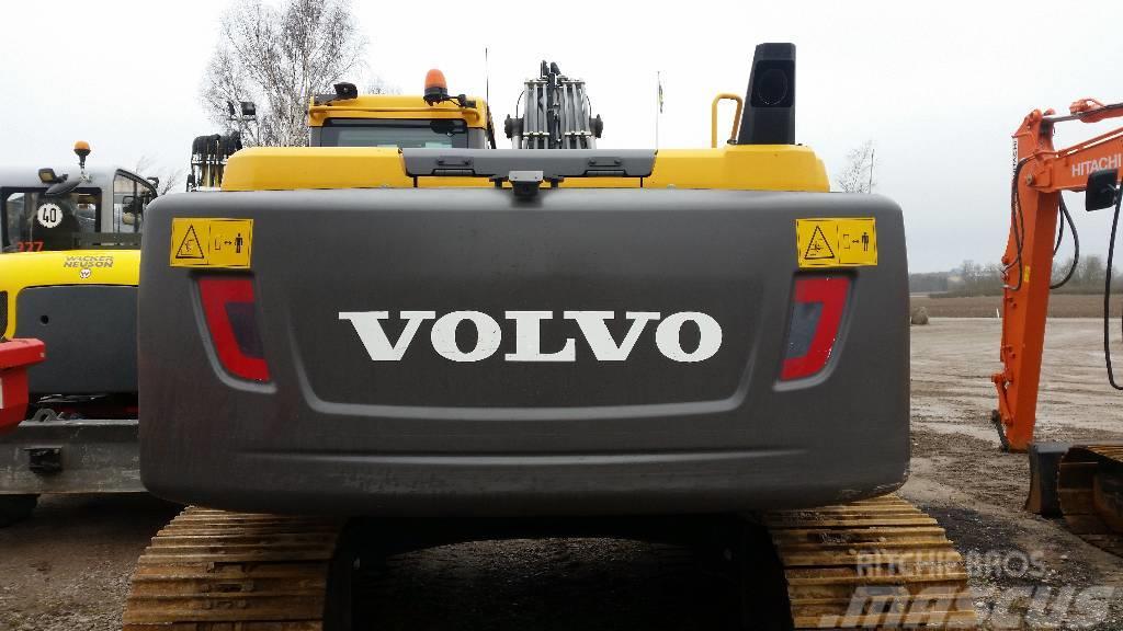 Volvo EC 300 E , Uthyres Paletli ekskavatörler