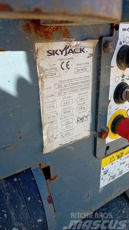 SkyJack SJ 3219 Makasli platformlar