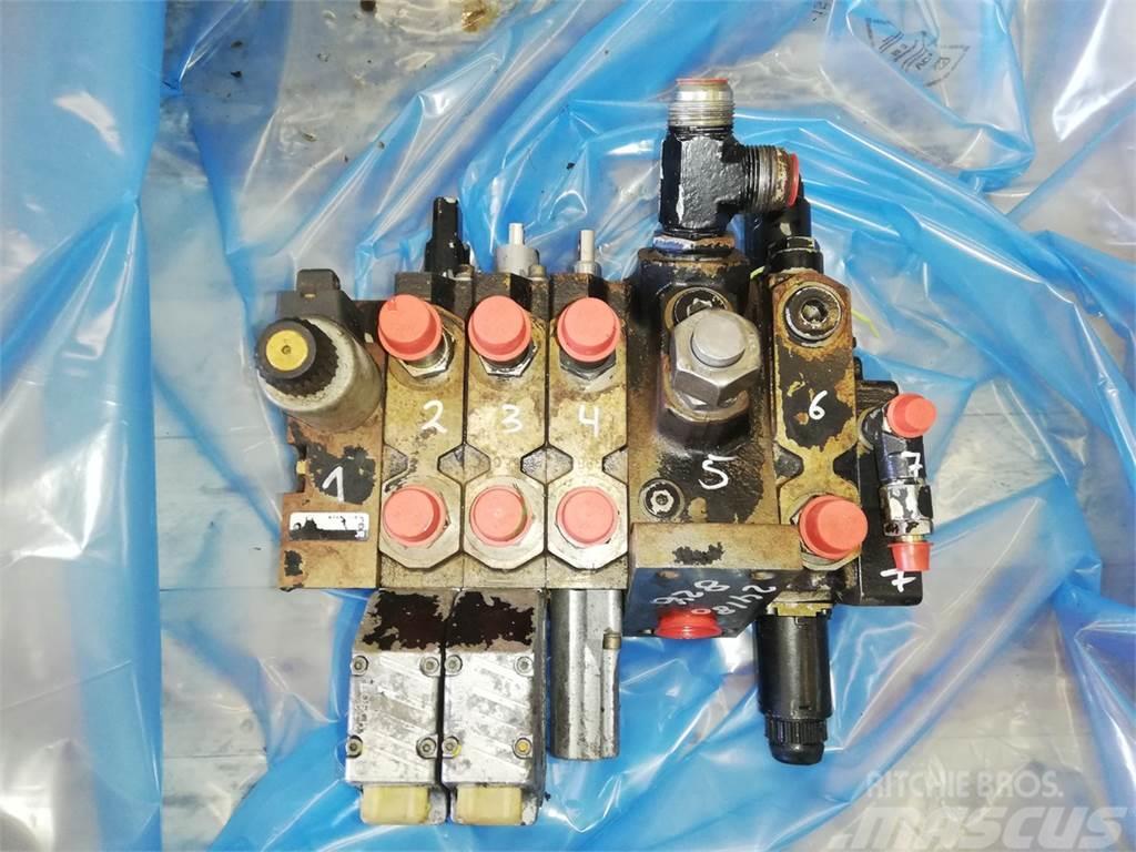Massey Ferguson 8240 Remote control valve Hidrolik