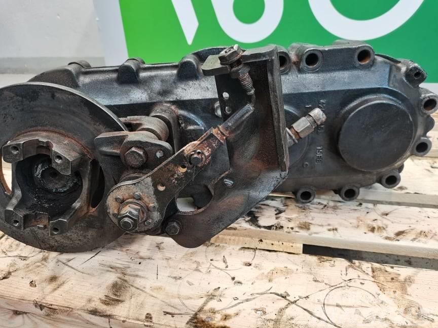 New Holland LM 732 {Spicer 87530825} intermediate gearbox Sanzuman