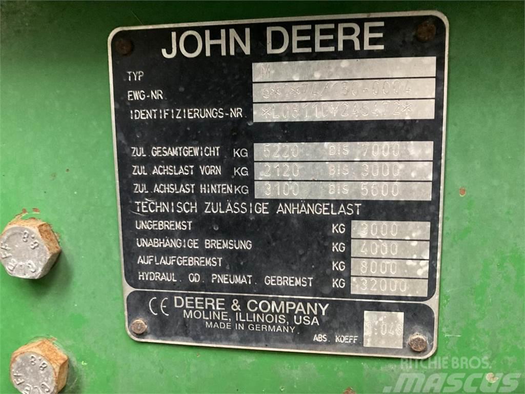 John Deere 6110 SE Traktörler