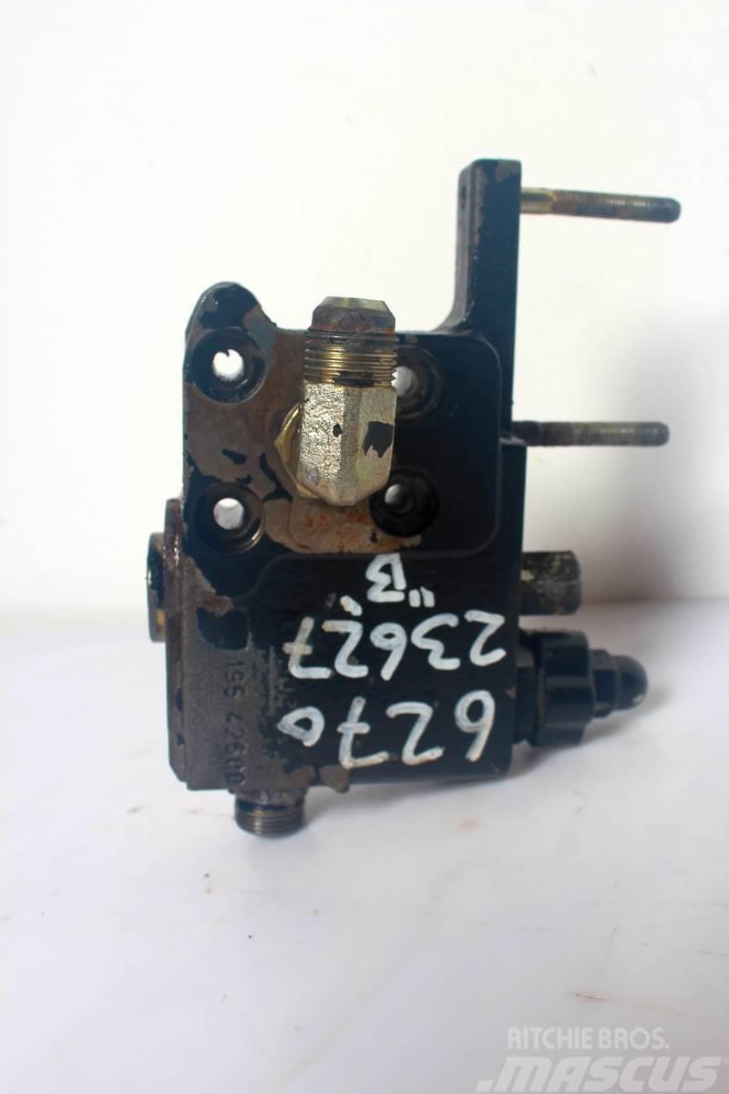 Massey Ferguson 6270 Remote control valve Hidrolik
