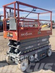SkyJack SJIII3226 Scissor Lift Makasli platformlar