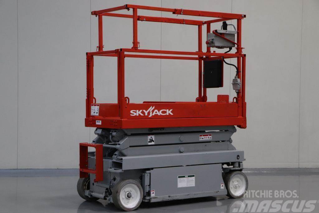 SkyJack SJIII-3215 Makasli platformlar