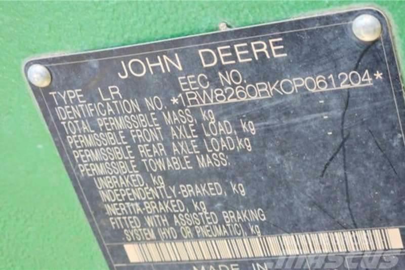John Deere 8260R Traktörler