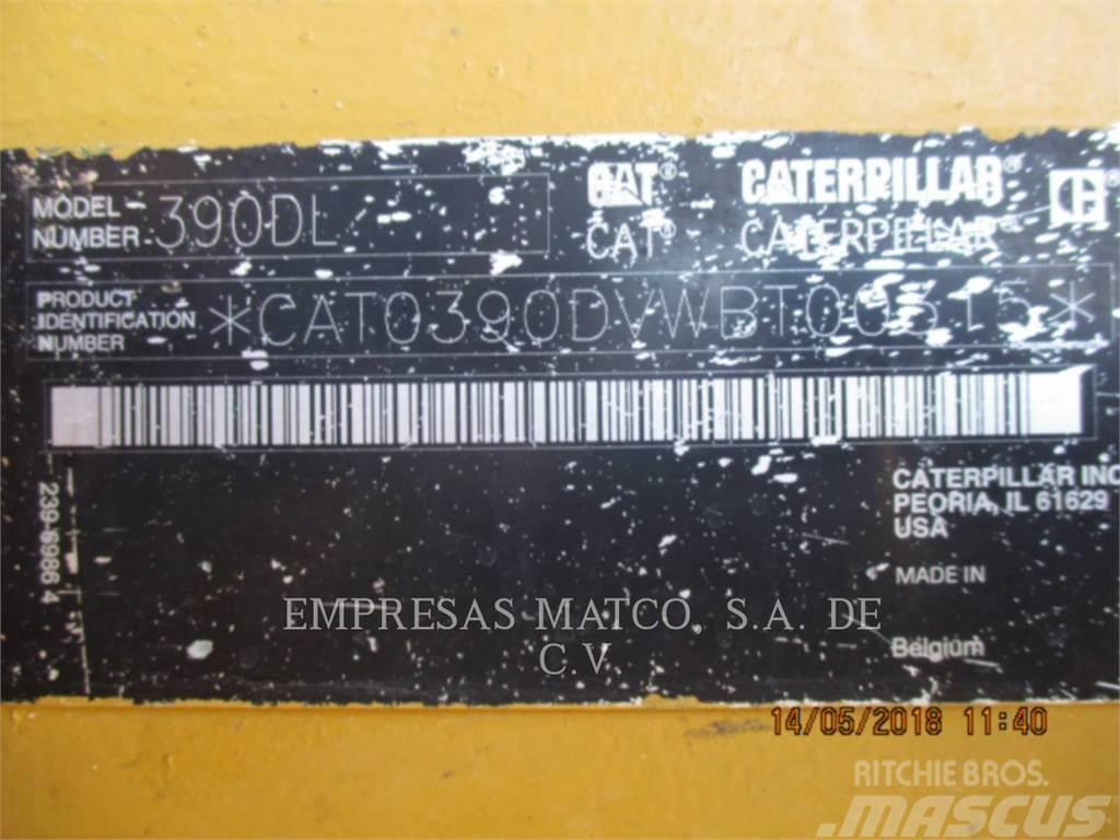 CAT 390DL Paletli ekskavatörler