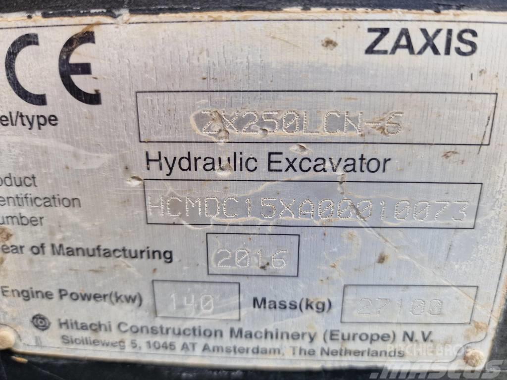 Hitachi ZX 250 LC N-5 Paletli ekskavatörler