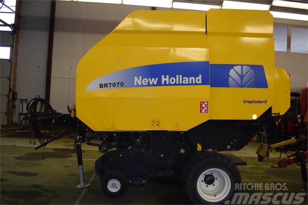 New Holland BR 7070 Crop Cutter II Rulo balya makinalari