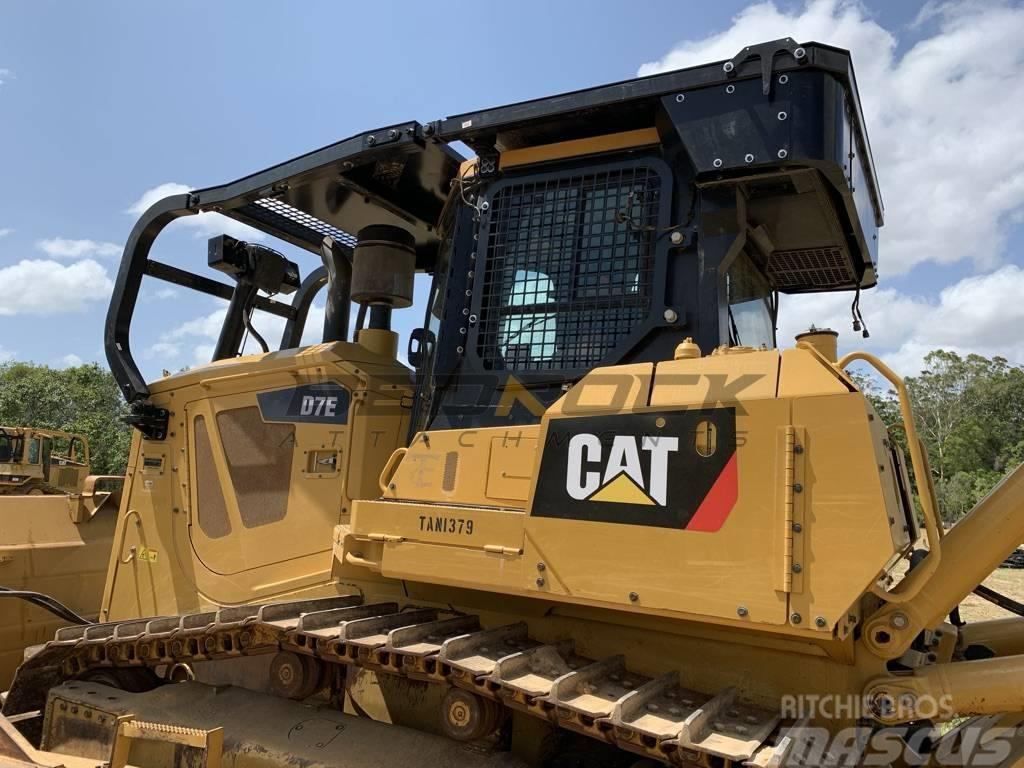 CAT Screens and Sweeps package for D7E Diger traktör aksesuarlari