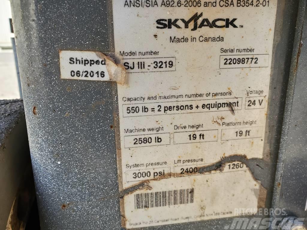 SkyJack SJ III 3219 Makasli platformlar