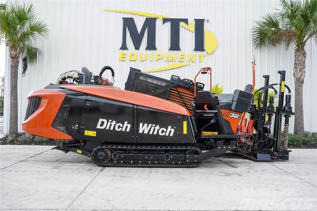 Ditch Witch JT32 Yatay sondaj makineleri