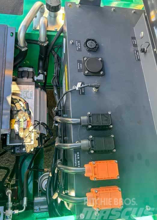  UN-Forklift FB70-YNLZ8 Elektrikli forkliftler