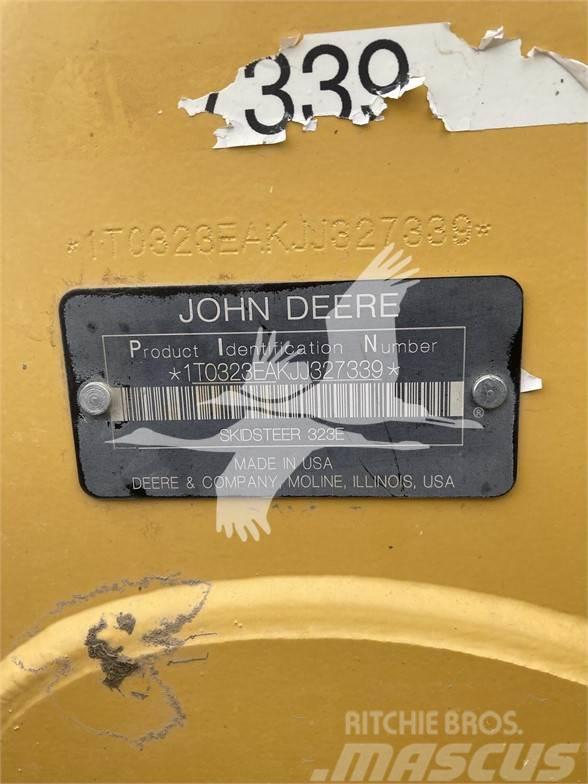 John Deere 323E Skid steer loderler