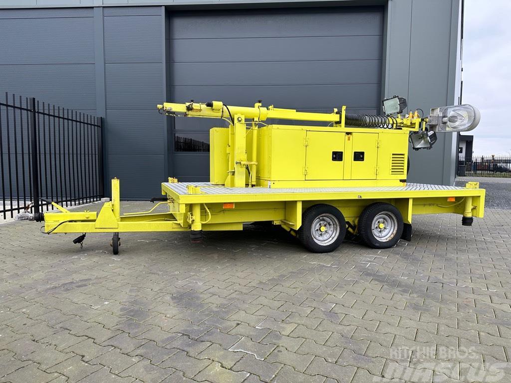 Atlas Copco Unique generator with light pole on trailer! Dizel Jeneratörler