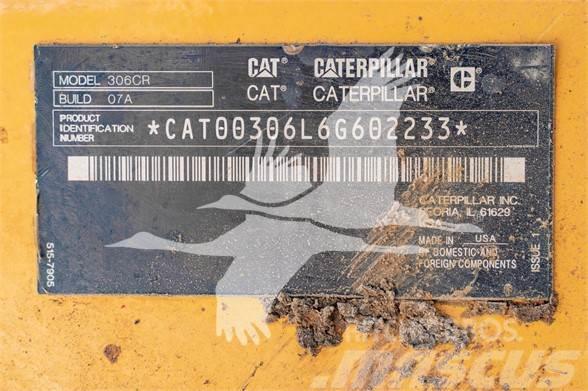 CAT 306CR Paletli ekskavatörler