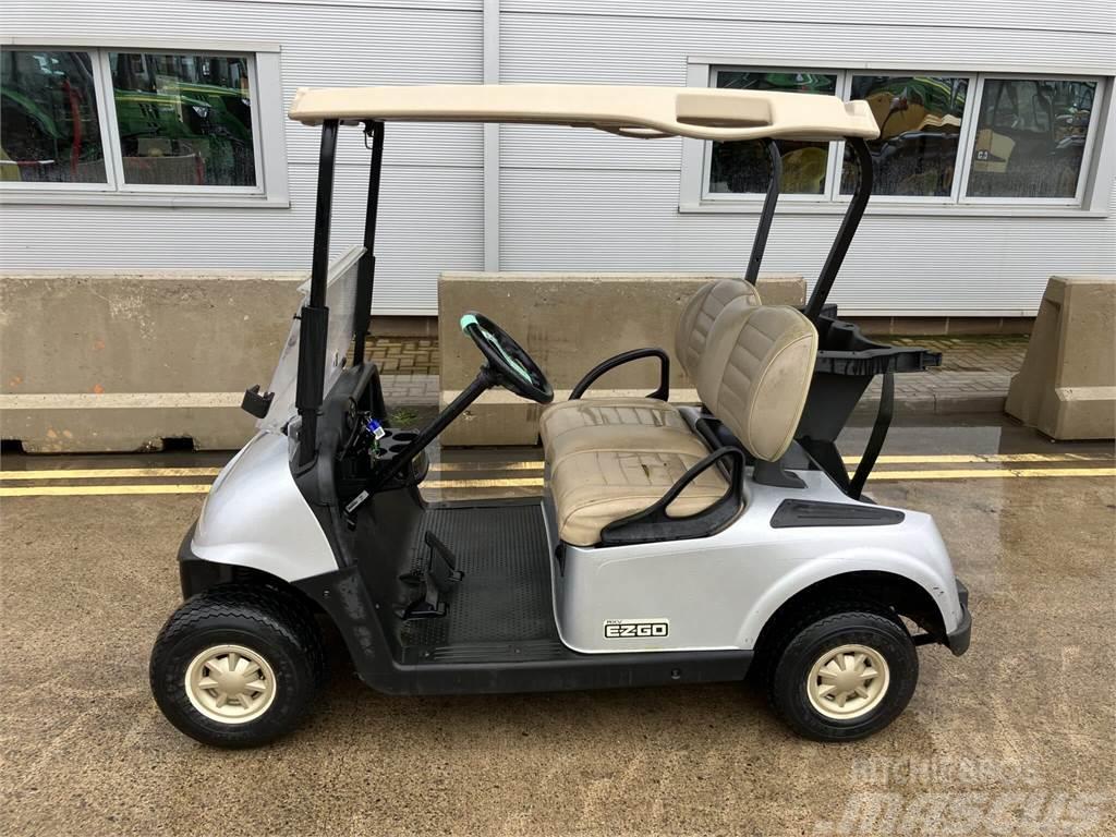 E-Z-GO RXV Golf arabalari