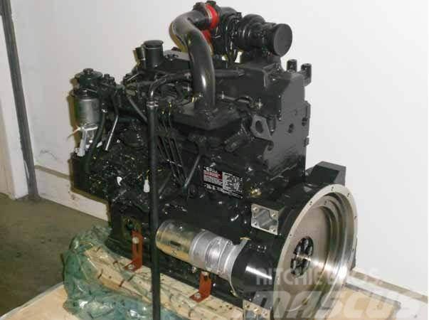 Komatsu S4D95LE-3 Motorlar