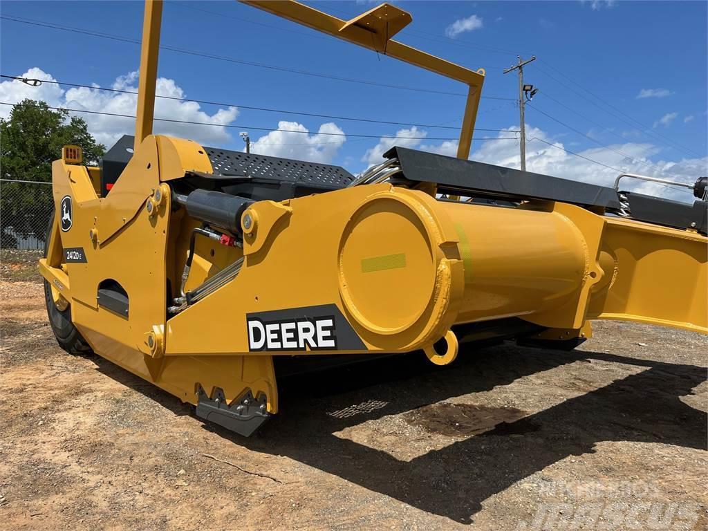 John Deere 2412D E Traktörler