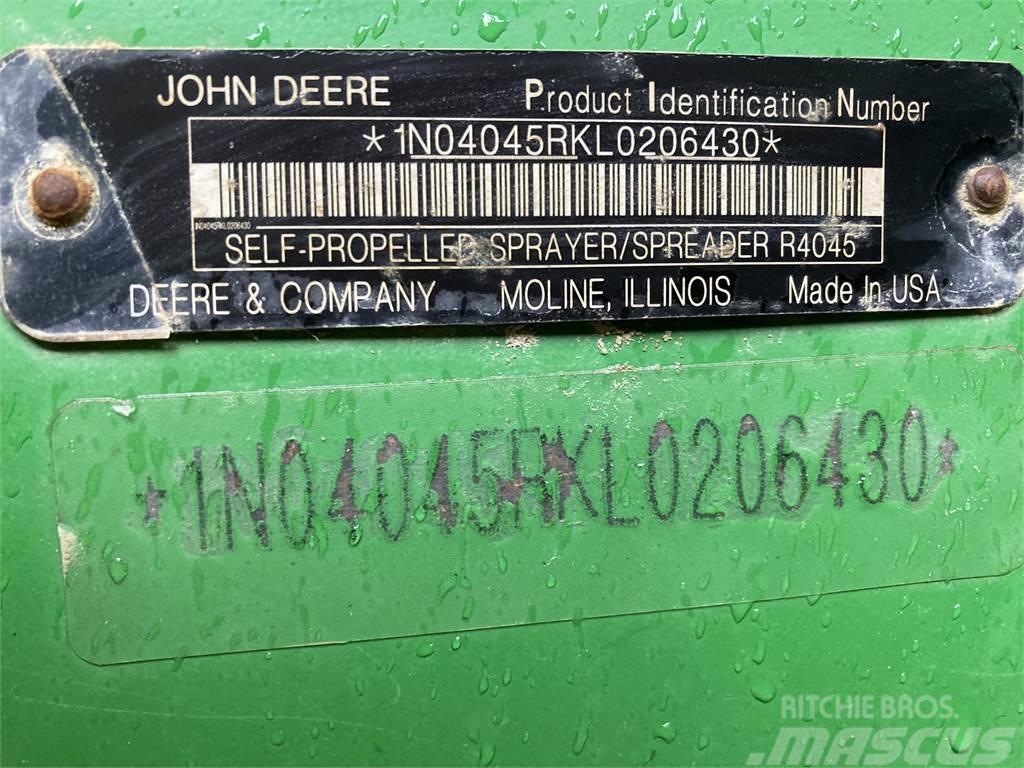 John Deere R4045 Çekilir pülverizatörler