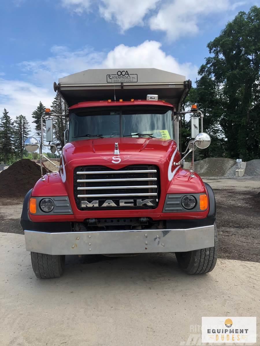 Mack Granite GU813 Damperli kamyonlar