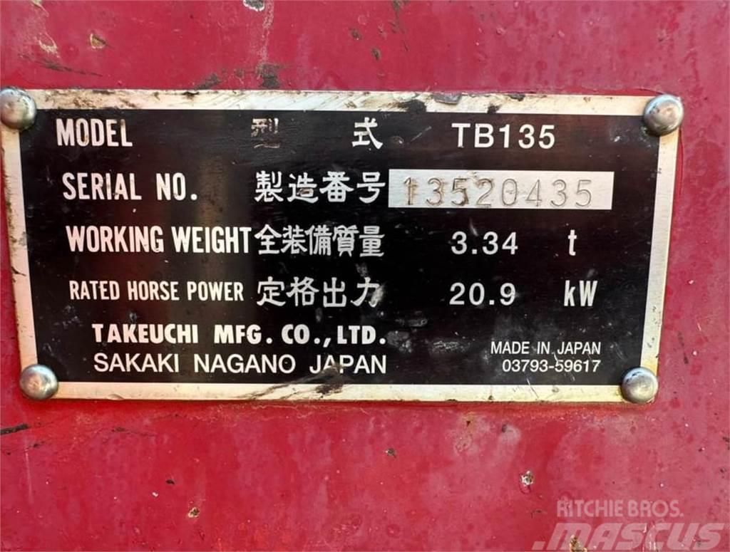 Takeuchi TB135 Paletli ekskavatörler