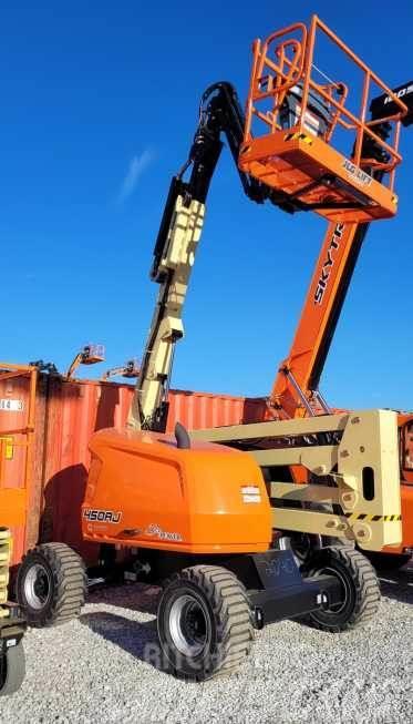 JLG 450AJ Articulated boom lifts
