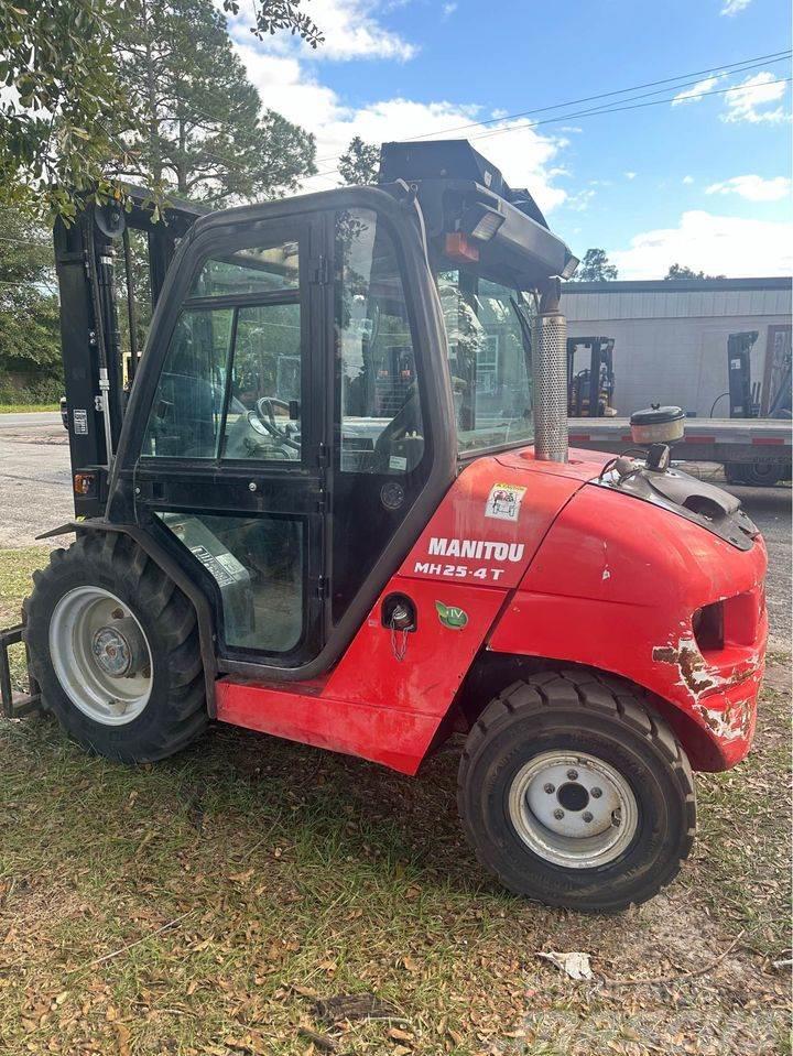  Manitou, Inc. MH25-4T Diger