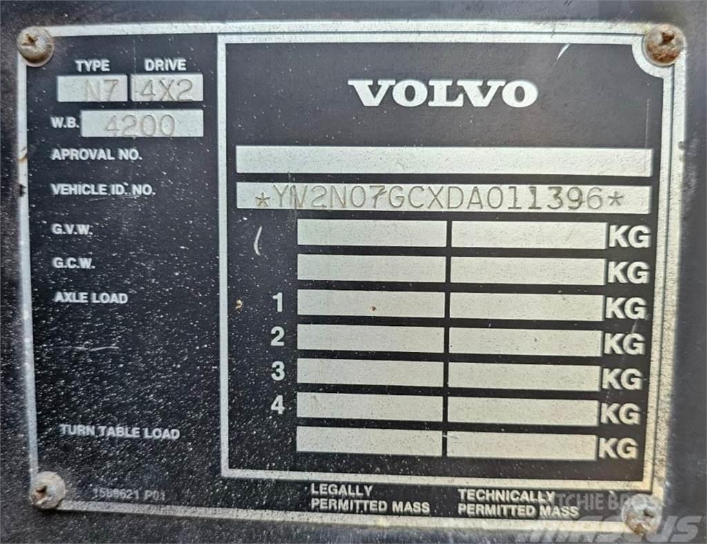 Volvo N7 6x2 Araç üzeri vinçler