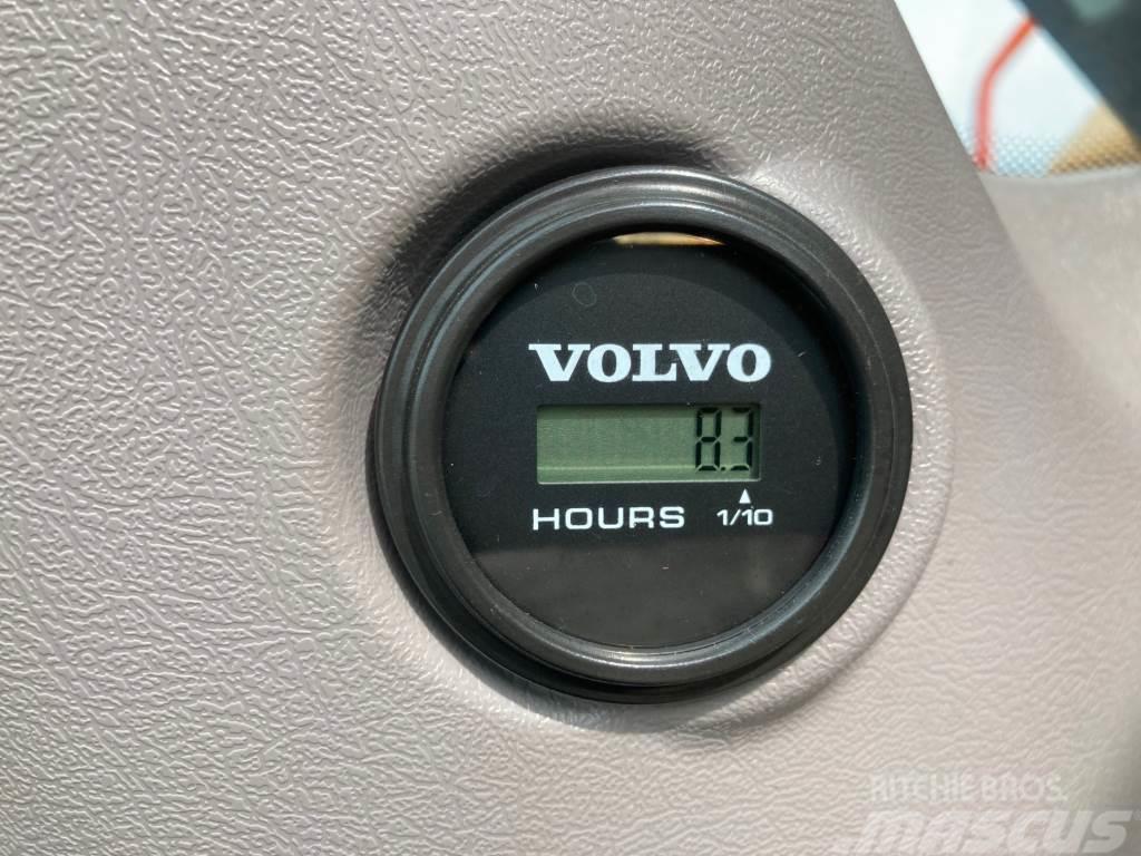 Volvo EC180EL + 700MM TELAT + PYÖRITYS JA ERILLINEN VASA Paletli ekskavatörler