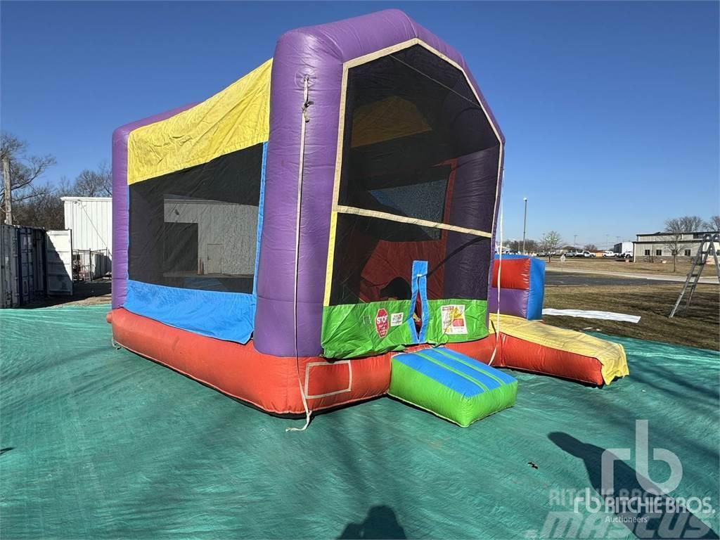 Inflatable Wacky Bounce House Diger