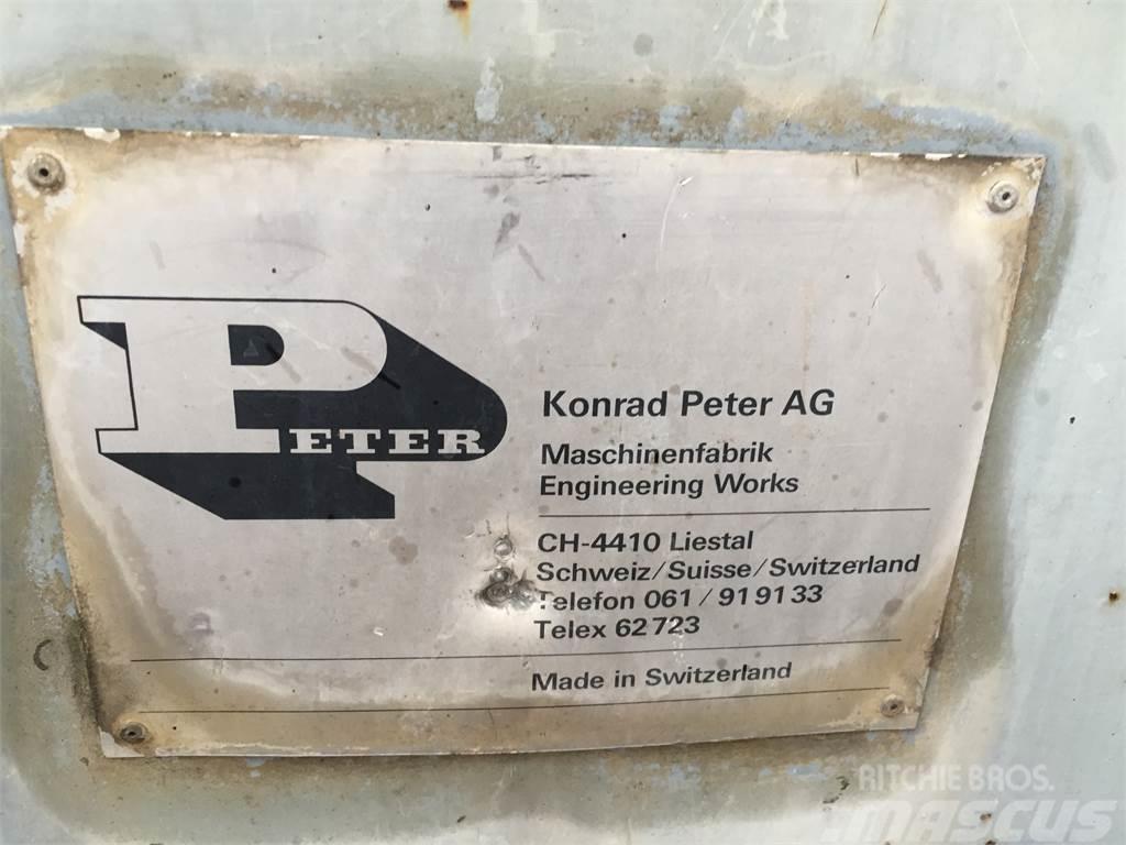 Konrad Peter R12 fejemaskine Diger