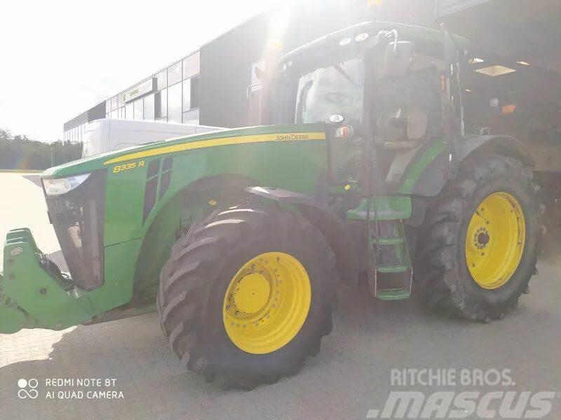 John Deere 8335 R Traktörler