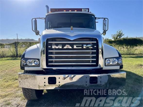 Mack GRANITE GU713 Damperli kamyonlar