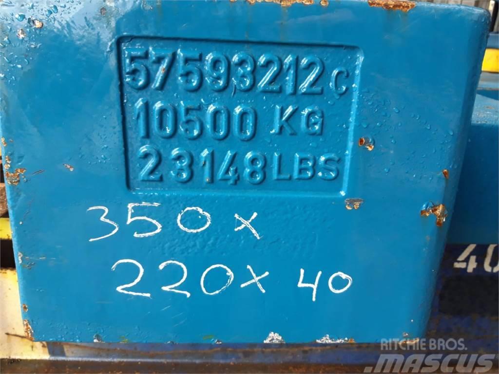 Terex explorer 5800 counterweight 10,5 ton Vinç parçalari
