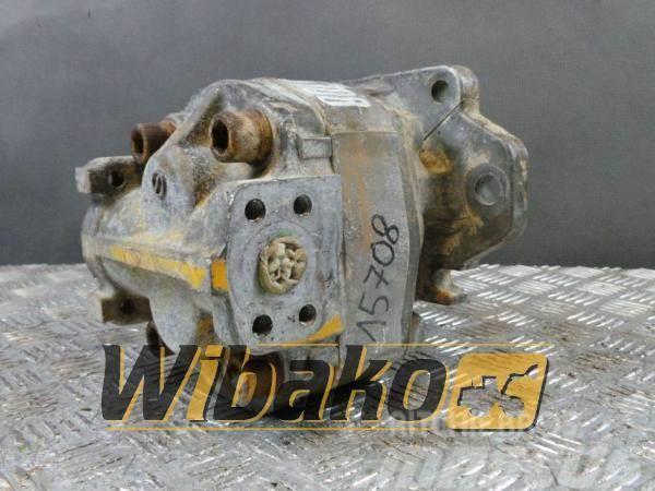 Komatsu Gear pump Komatsu WA400-1 705-11-35010 Diger parçalar