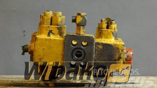 Liebherr Cylinder valve Liebherr R942 Diger parçalar