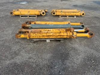 Liebherr R 964/974 USED HYDRAULIC CYLINDER