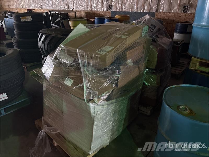 Quantity of (2) Pallets of Polaris and other rec. Diger parçalar