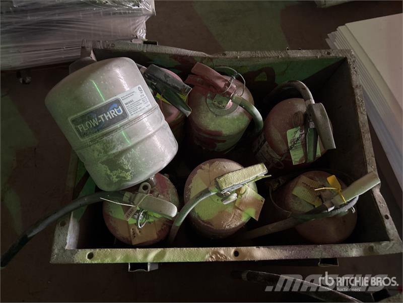 Quantity of (38) Fire Extinguisher Diger parçalar