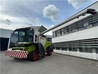 CLAAS Trion 750