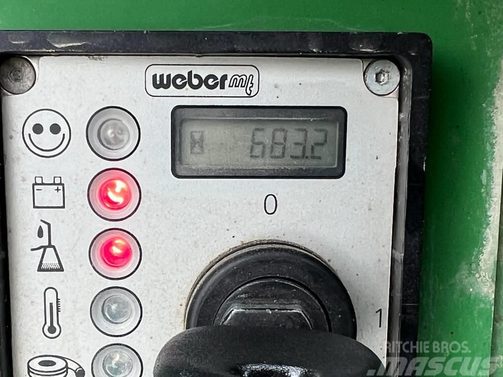 Weber CR8 - Excellent Condition / Low Hours Kompaktörler