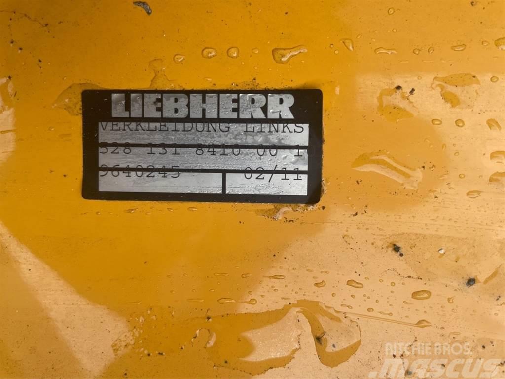 Liebherr A934C-9640245-Covering left/Verkleidung links Saseler