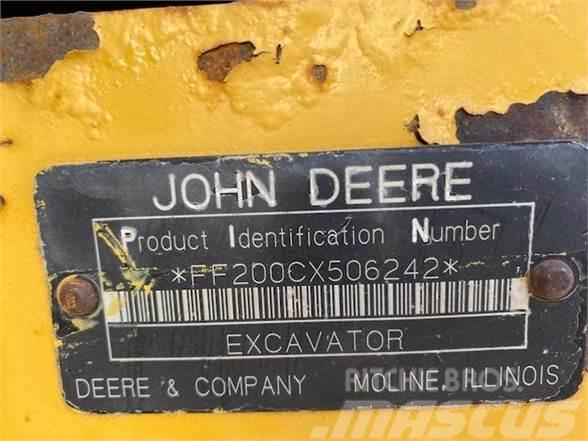 John Deere 200C LC Paletli ekskavatörler