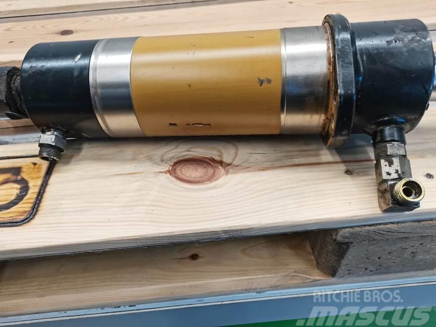 New Holland LM 435 {Spicer front Turning cylinder Bomlar ve kollar