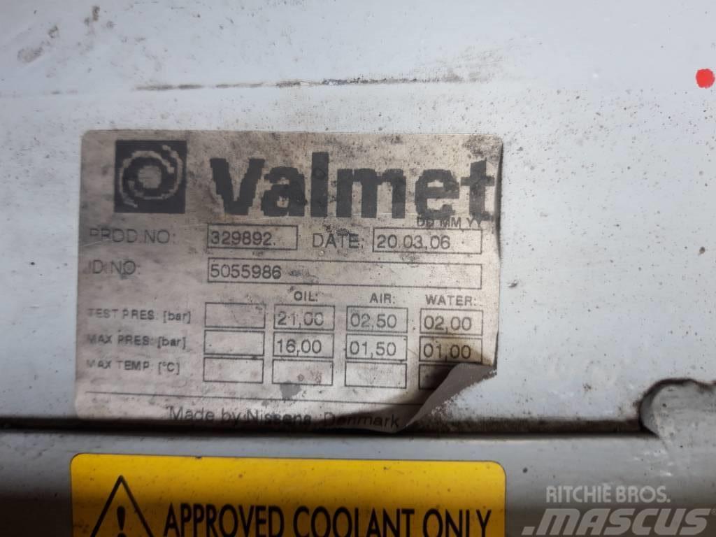 Valmet 901.3 water radiator Motorlar