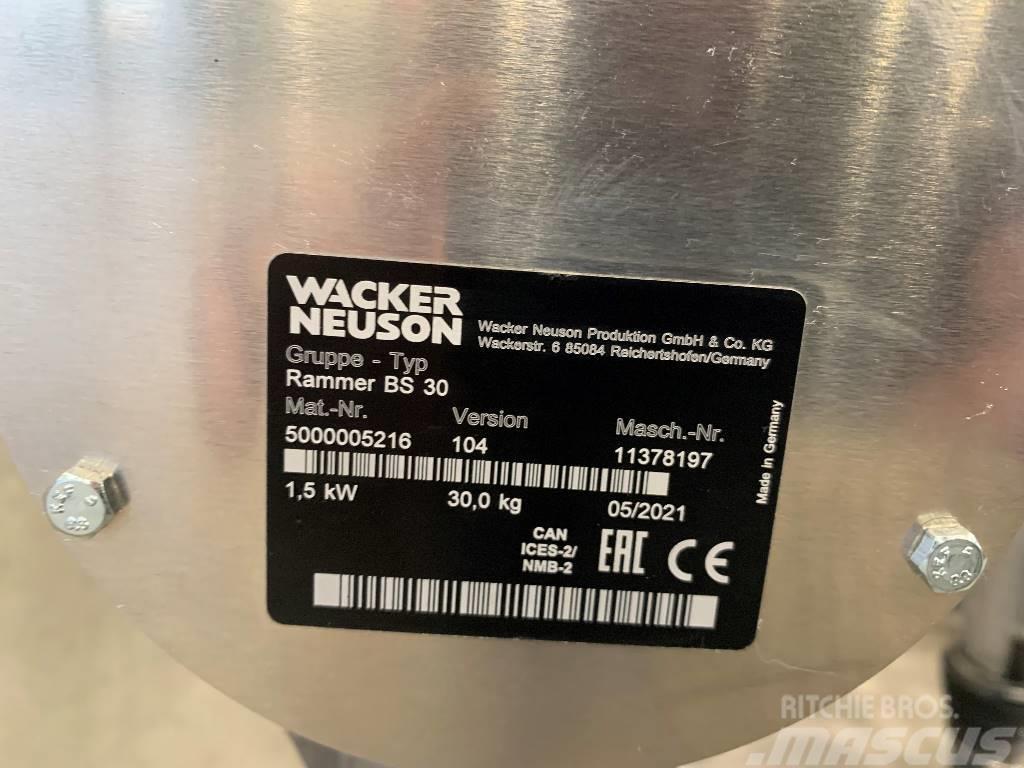Wacker Neuson BS 30 Sıkıştırma tokmakları