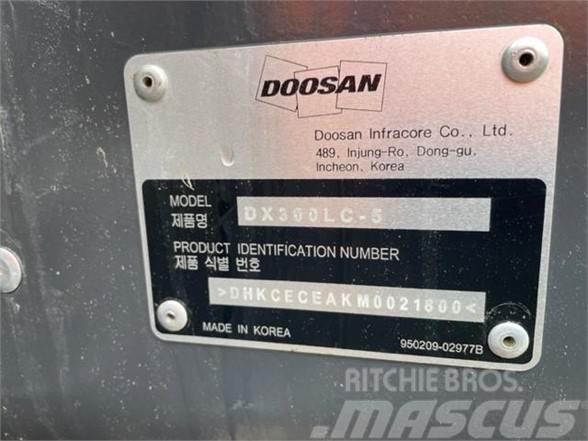 Doosan DX300 LC-5 Paletli ekskavatörler